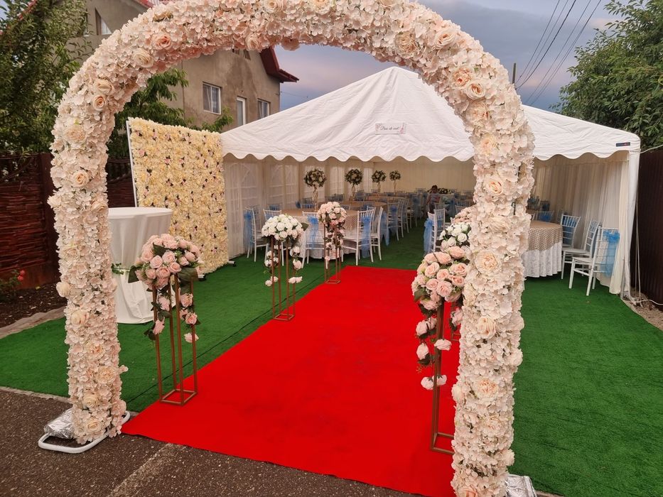 Cort evenimente /mese complete / pavilion /aranjamente flori