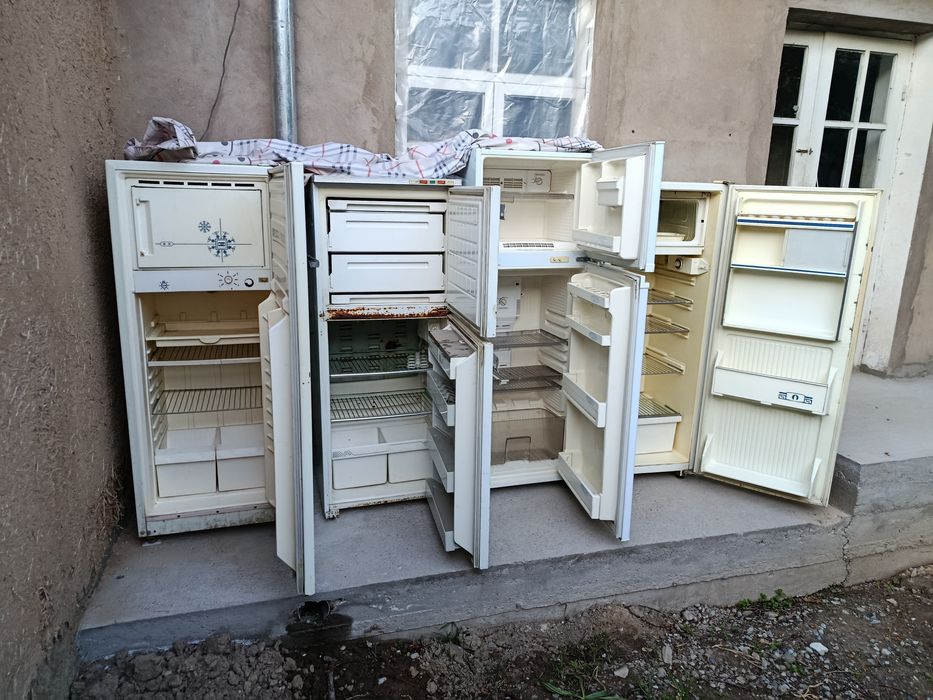 Продается холодильники