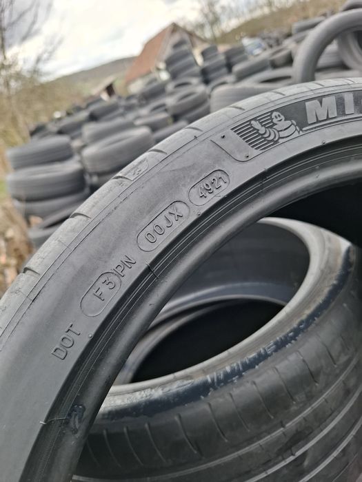 Vand 2 anvelope 255 35 20 michelin bune de vara dot 2021