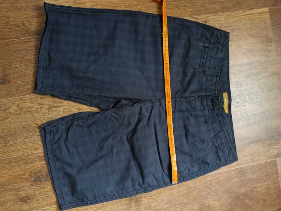 Продам мужские шорты.