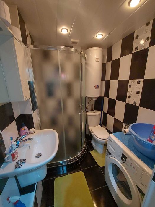 Дава се под наем Тристаен апартамент в Търговище, Център - 65 кв.м за 280.5 € - Снимка #11