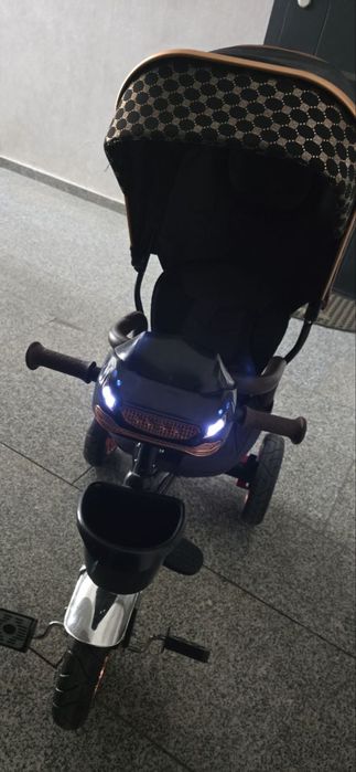 Velik kalyaska transformer