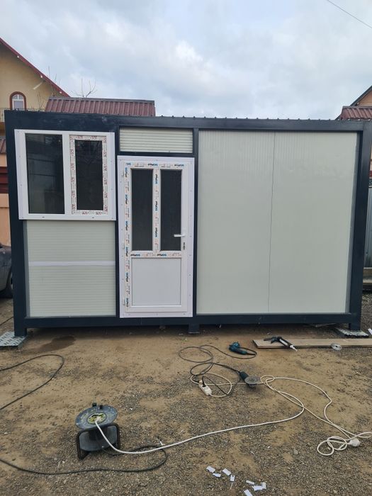 Vindem containere modulare