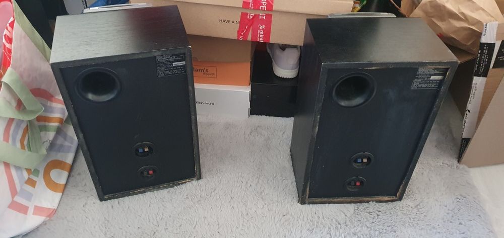 Vand schimb Boxe tehnics doua bucati