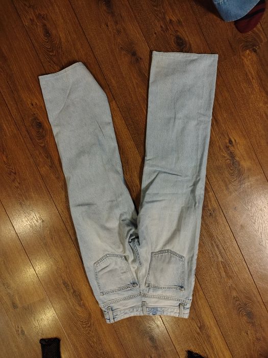 Дънки и панталони Bershka и MNG