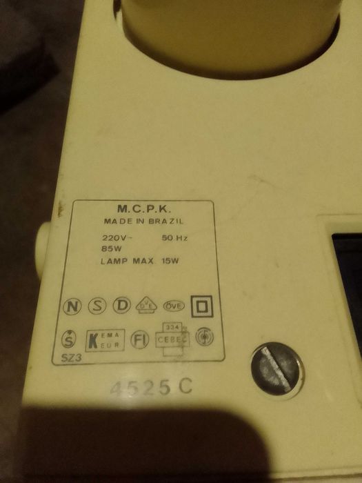 Шевна машина Singer style електрическа