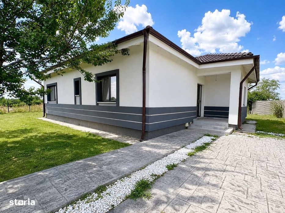 Individuala pe parter, cu teren generos de 1.400 mp, în Moșnița Nouă