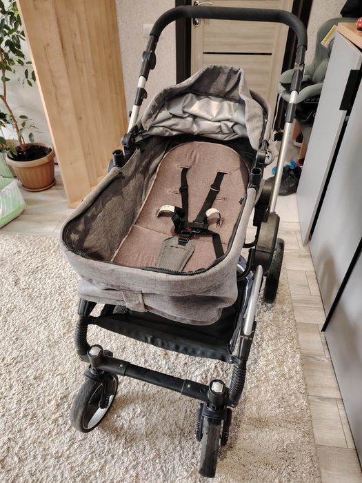 Коляска продаю за копейки