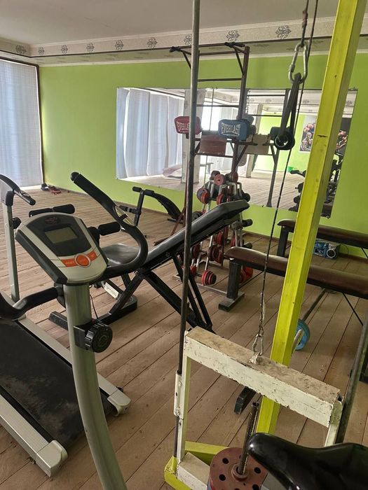 Trinajorniy zaldagi narsakar sotiladi