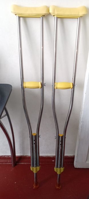 Продам костыль хорошем состояний