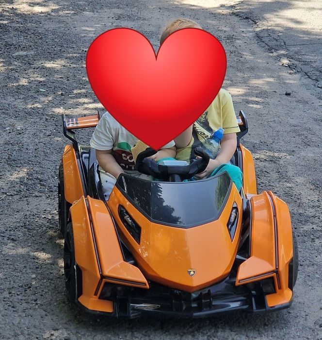 Продам машинку !