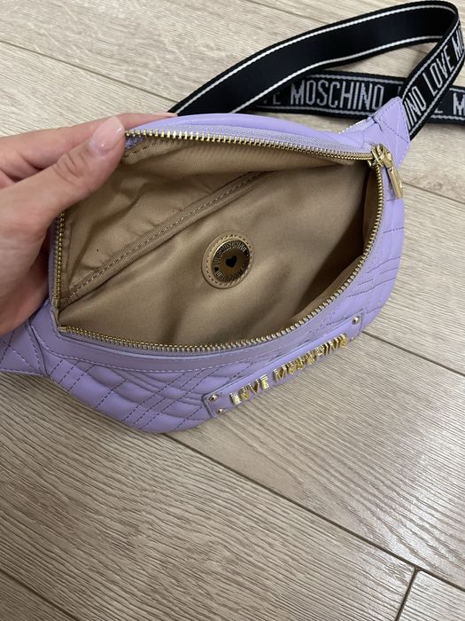 Чанта за кръст LOVE MOSCHINO