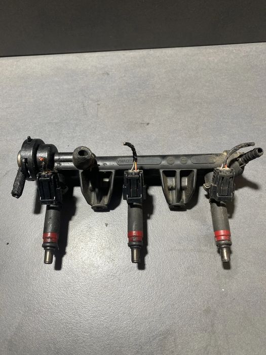 Rampa cu injectoare 03D133319C Skoda Fabia 2004 1.2 MT (54 hp)
