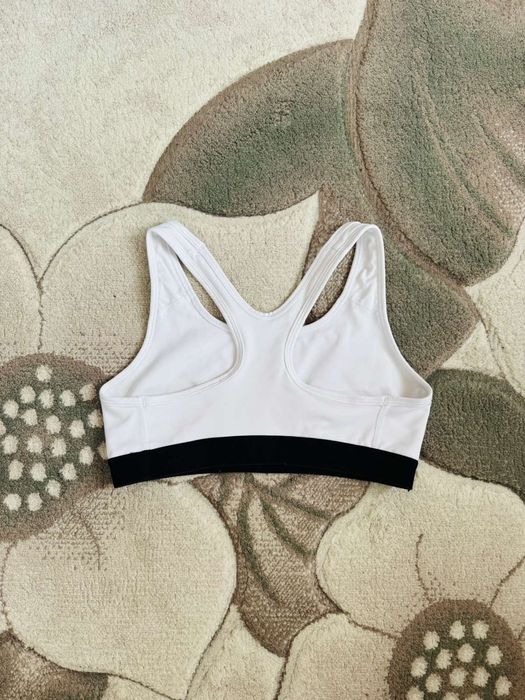 Дамско бюстие Nike