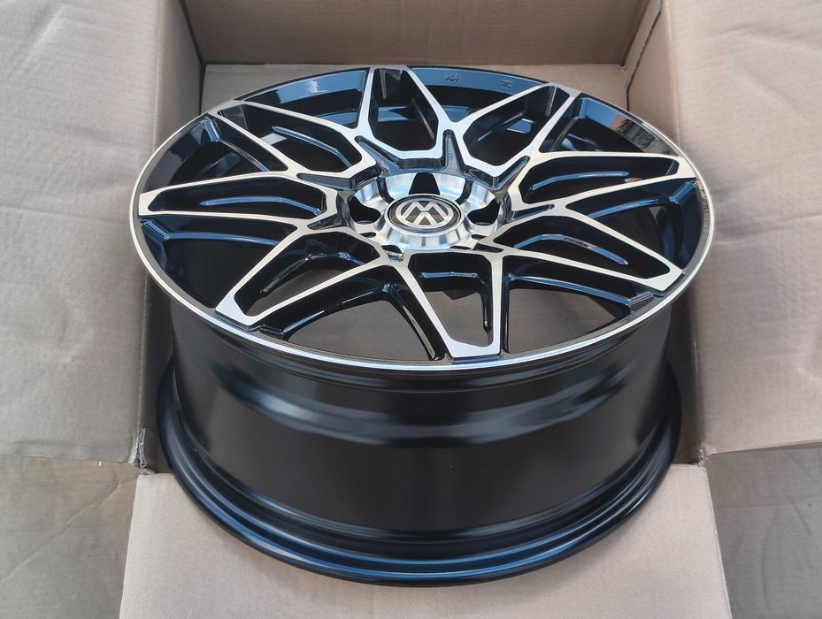 Jante 18 VW Passat Tiguan Golf T-Roc Touran Sharan Arteon ID 3 Caddy Beetle Passat CC Phaeton Scirocco 
Jante Noi Factura si Garantie‼️autohauss.ro‼️