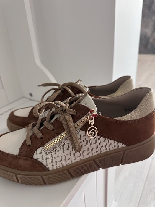 Adidași femei remonte
