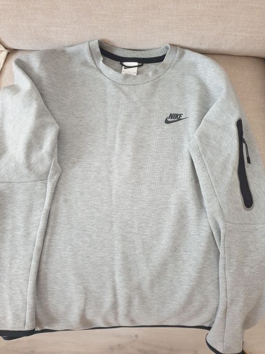 Bluza Nike Tech Fleece barbati, S, stare excelenta
Nike Sportswear
Blu