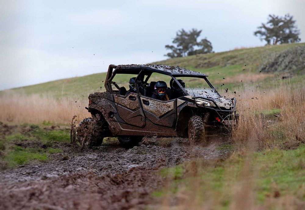 Новый супер-динамичный багги CFMOTO ZFORCE 950 sport 4 (eps)