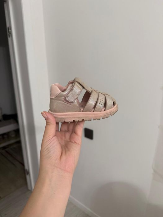 Сандали детские для девочки