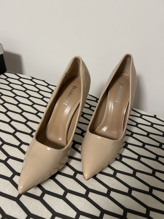 Pantofi cu toc stiletto lac crem bej piele ecologica