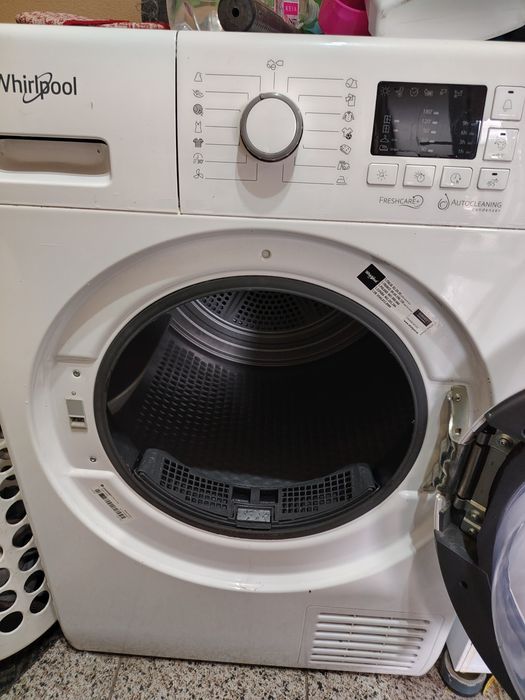 Uscător de rufe Whirlpool