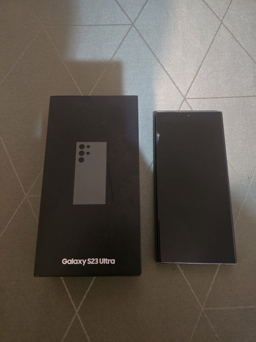 Telefon Samsung Galaxy S23 Ultra, 256GB, sticla display fisurata