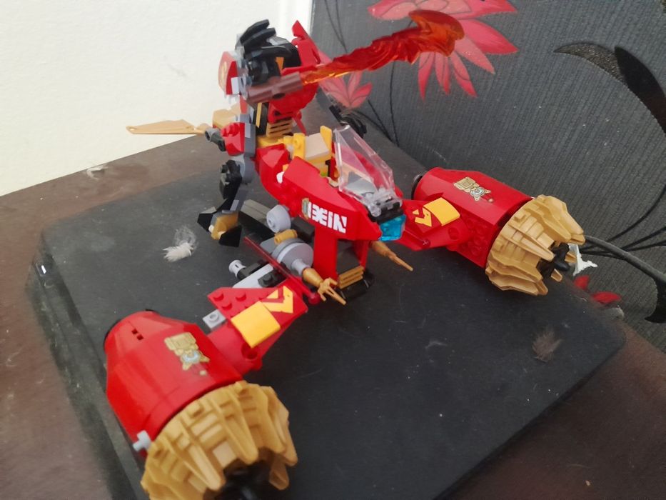 Vând figurine lego ninjago
