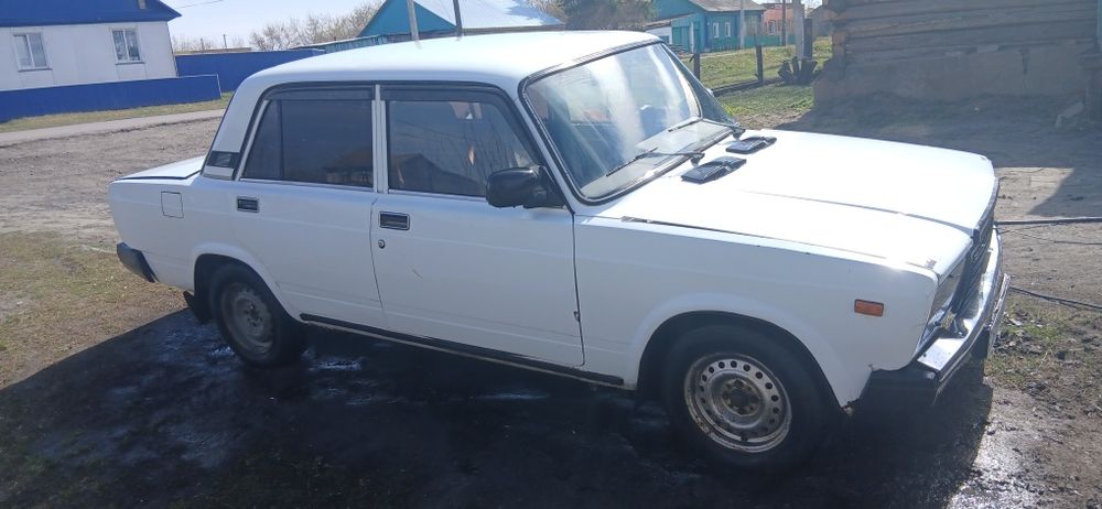 Легковой автомобиль