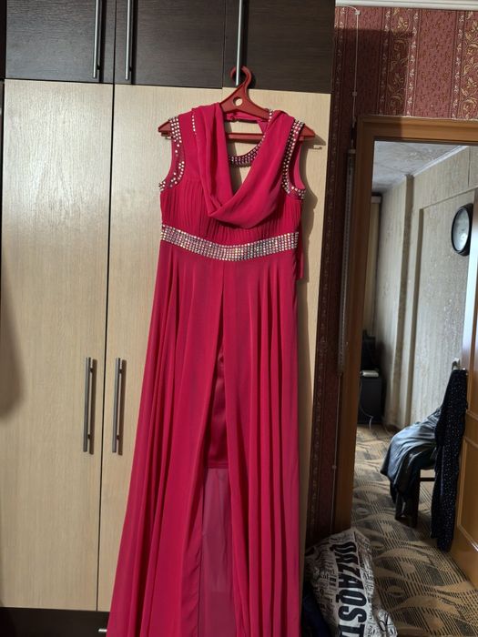 Продам платье вечернее