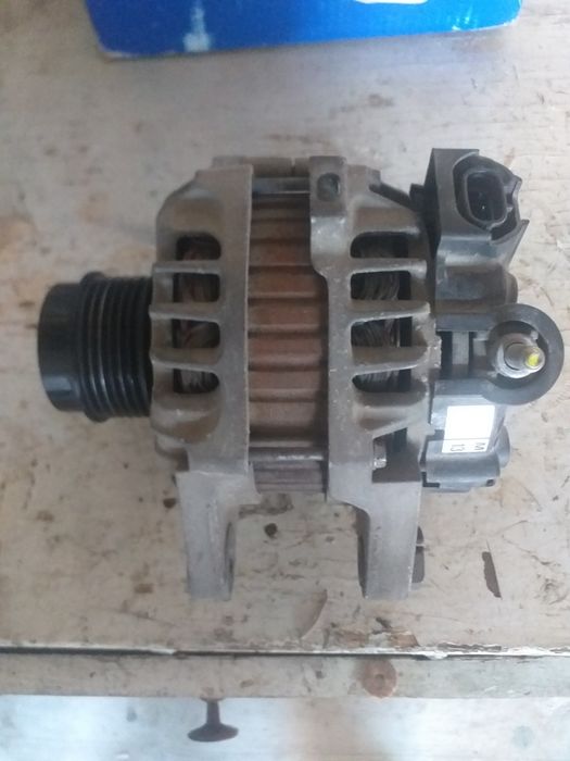 Запчасти на kia ceed 2013г.