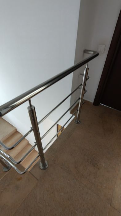 Vând balustradă inox