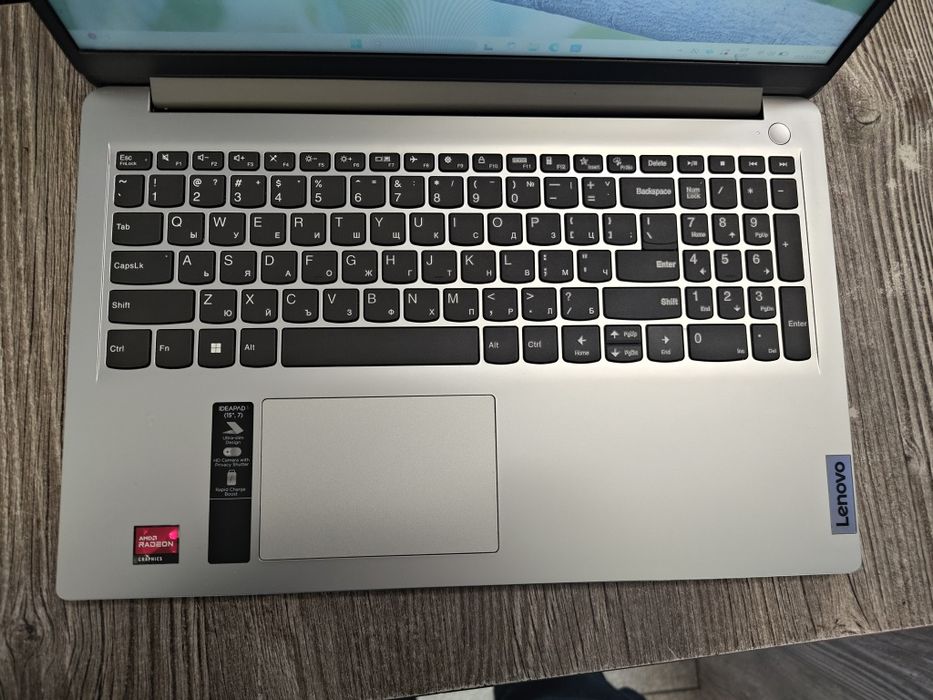 Лаптоп Lenovo Ideapad 1 15AMN7 / Ryzen 3
