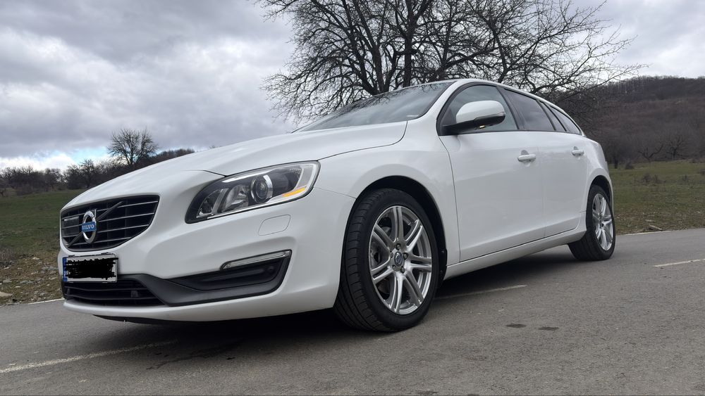 Volvo V60 D3 2.0 Automat 5 Pistoane