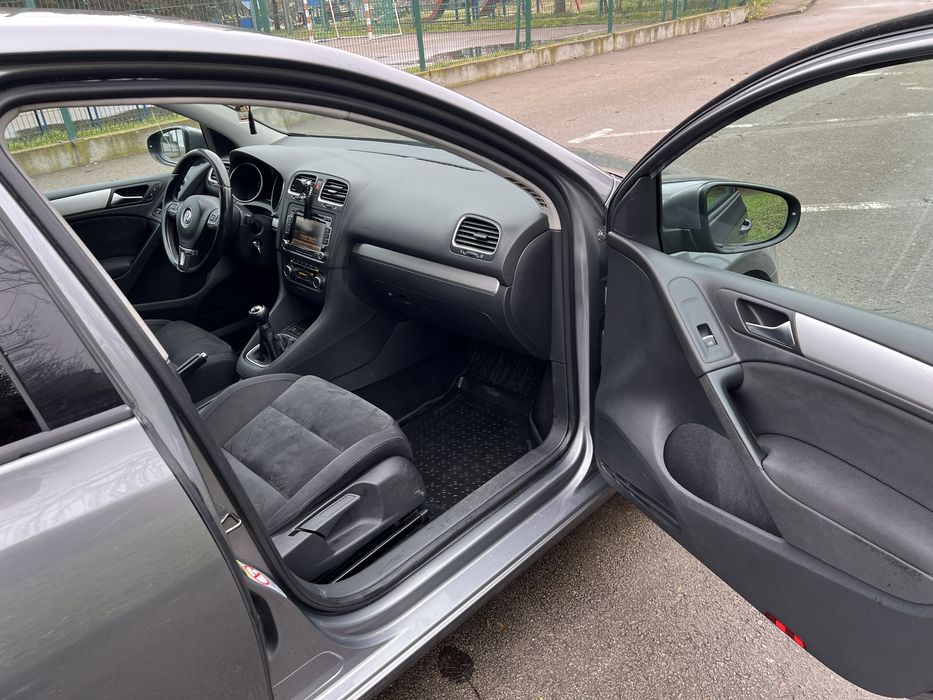 Volkswagen Golf 6 2.0 TDI 140 CP