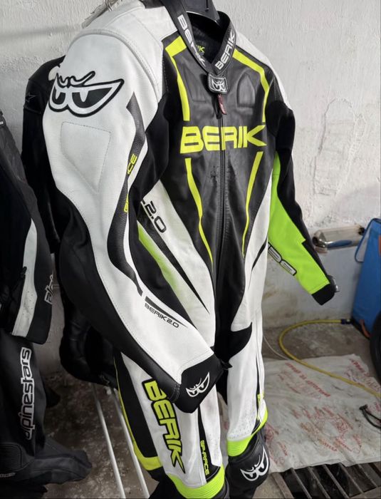 Цял екип Berik racedep 2.0 - 54/L