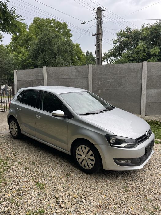 VOLKSWAGEN Polo 2010 — imagine 3