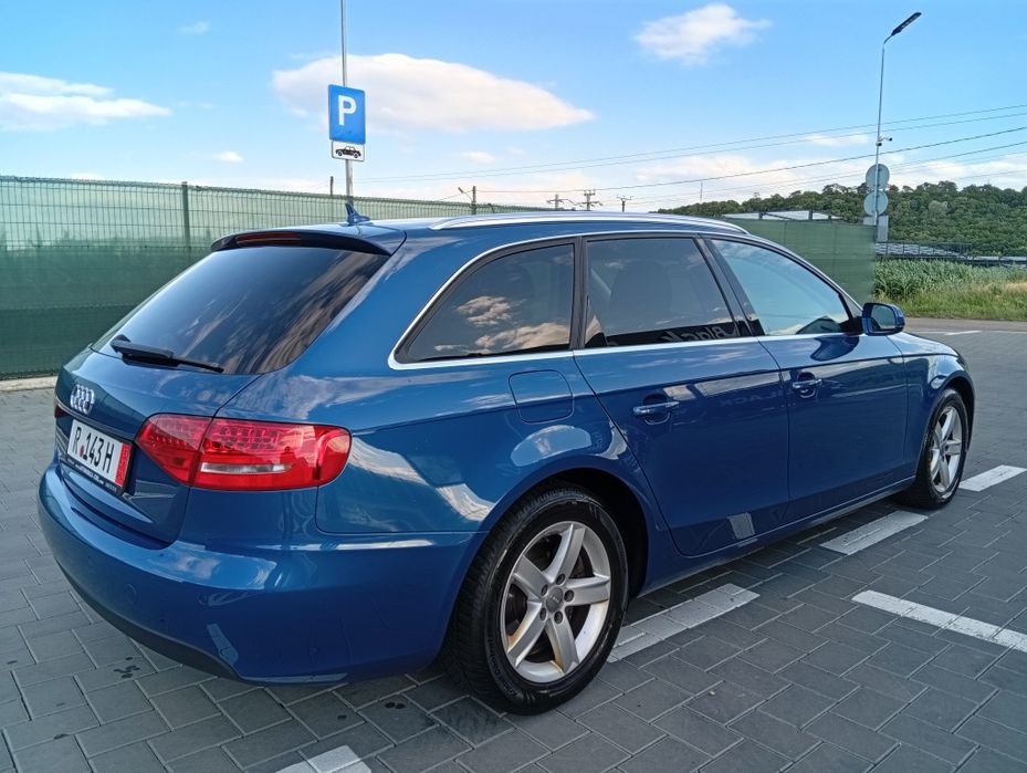 AUDI A4 Avant 2011 — imagine 3