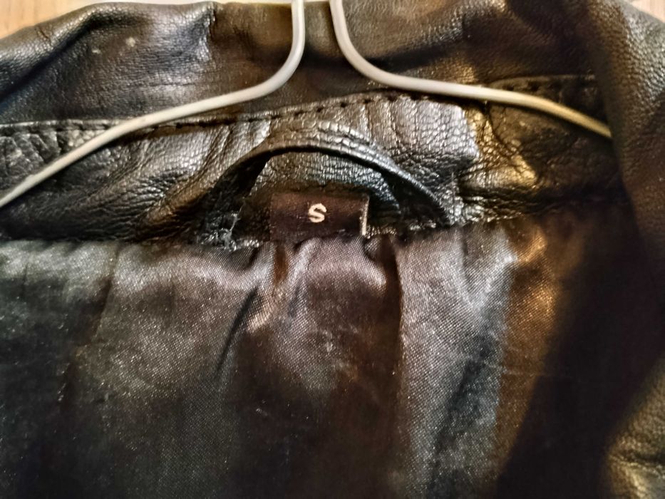 De vânzare GEACĂ DAMĂ DE PIELE OAKWOOD culoare NEAGRĂ în stare foarte bună