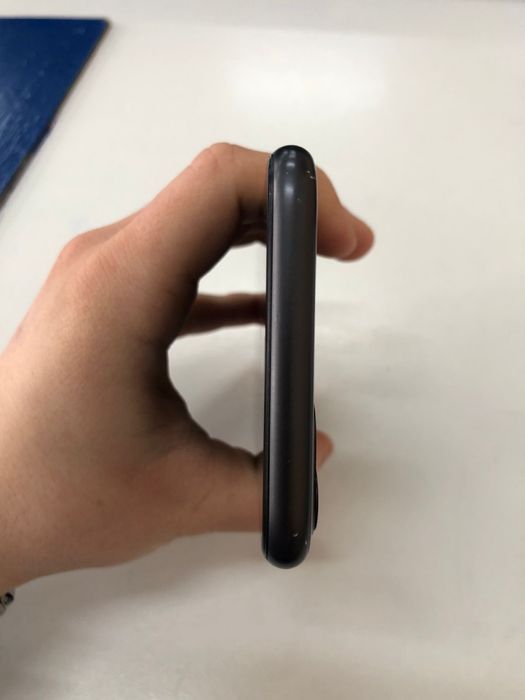 Iphone 11 64гб 77%акб