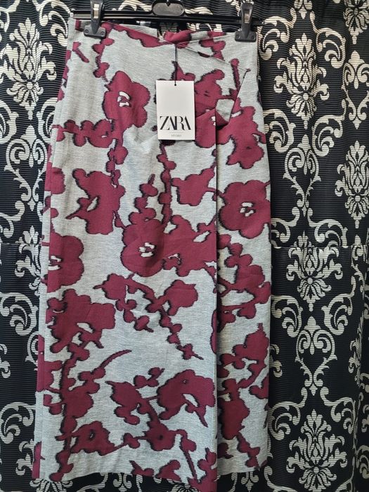 Vând loturi haine Zara