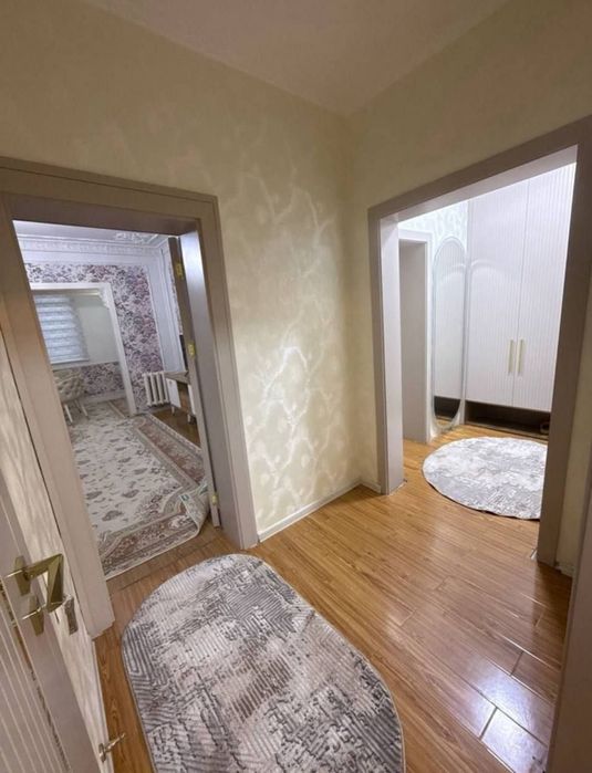 Срочно Продаётся Ойбек 3/5/9 с мебелью техникой ремонт хороший !