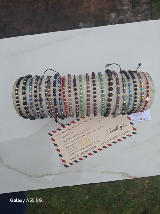 Гривни с конец и 14к златни топчета