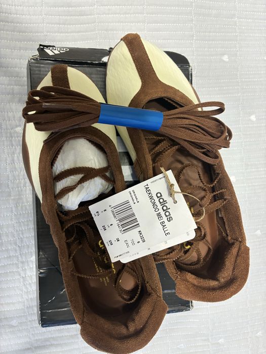 Продаются новые Кроссовки балетки, Оригинал! Adidas Originals