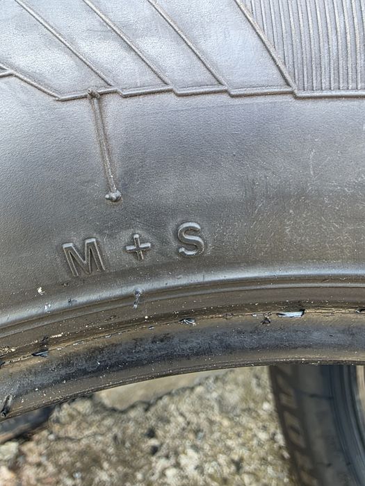 Vând două anvelope all season City Rover  225 60 17  dot 3723