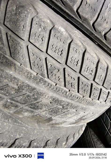 Продам 2 баллона R15 195/65