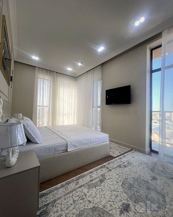 Samarqand, Gagarin — 103 m², 3 xonali, mebelli kvartira