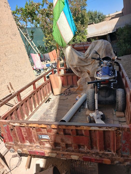 Kabenali yuk tashuvchi mototsikl