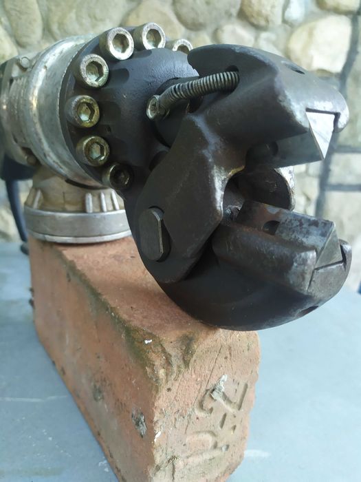 Електрохидравлична арматурна ножица Edilgrappa MU16 -Italy