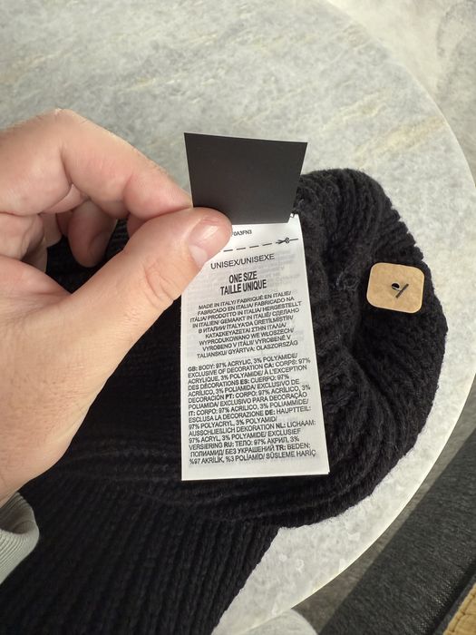 The North Face Logo Box Pom caciula unisex neagra one size noua