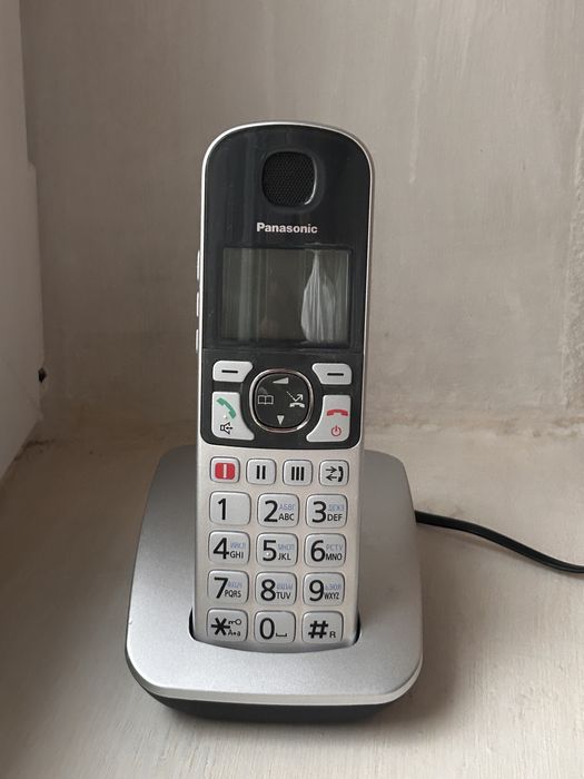 радиотелефон Panasonic KX-TGE510RUS